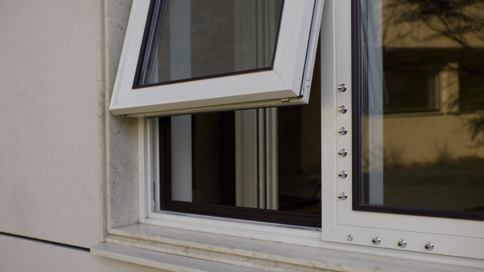 Einbruchschutz Fenster 2026 — RC-Klassen, Pilzkopfzapfen, Nachrüstung